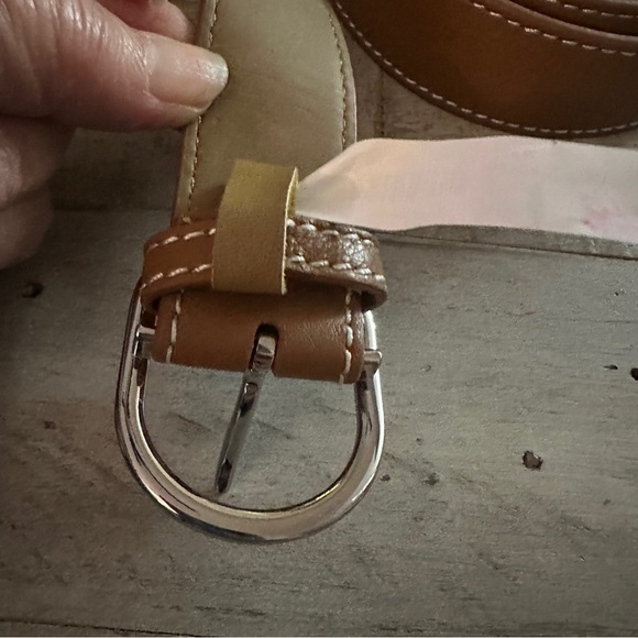 Talbots Camel Leather Belt with Silver Buckle - Picture 5 of 10